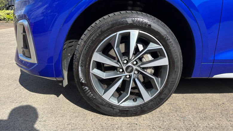 Audi Q5 40 TDI Quattro S Line 5dr S Tronic Diesel Estate